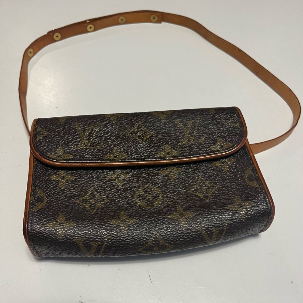 Louis Vuitton Monogram Canvas Brown Crossbody Clutch